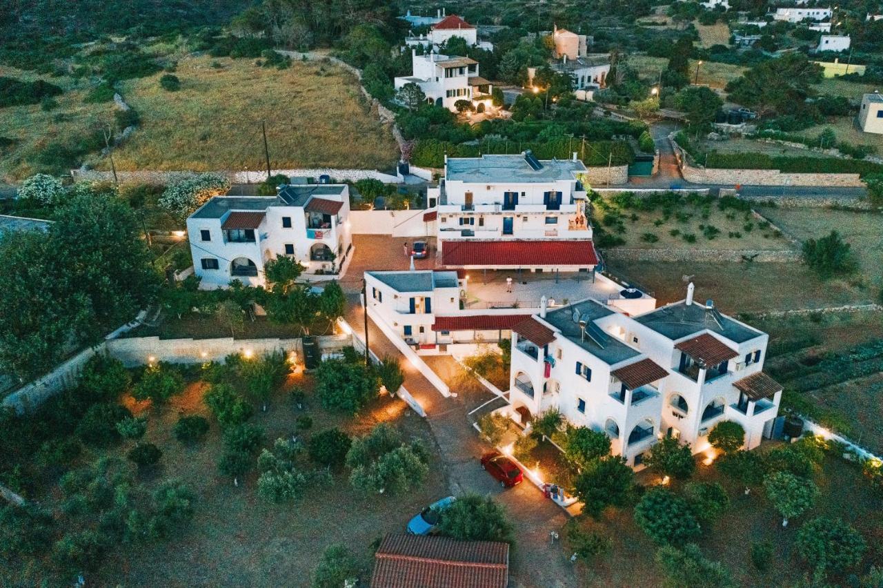 Theofilos Appartements 리바디 외부 사진
