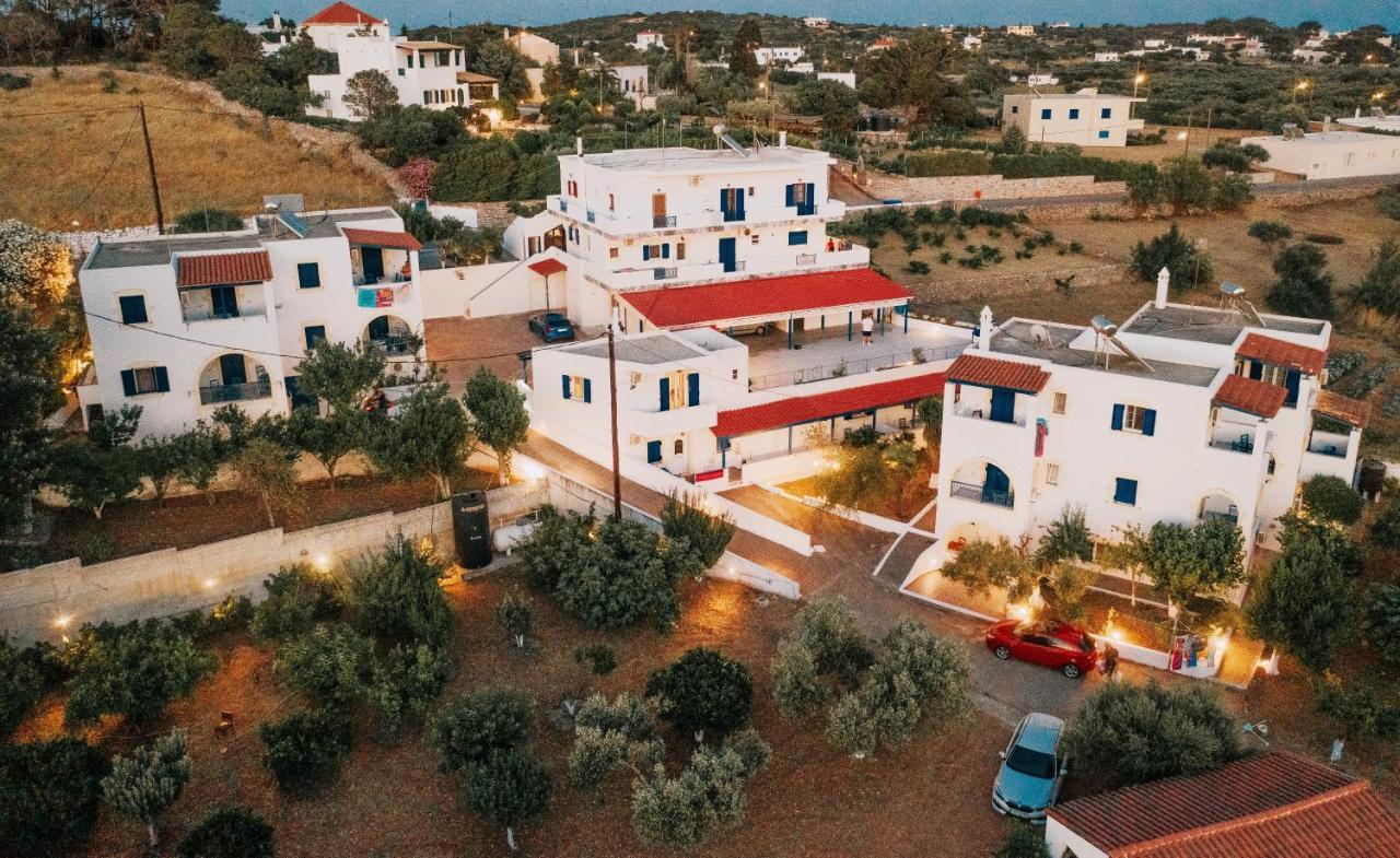 Theofilos Appartements 리바디 외부 사진