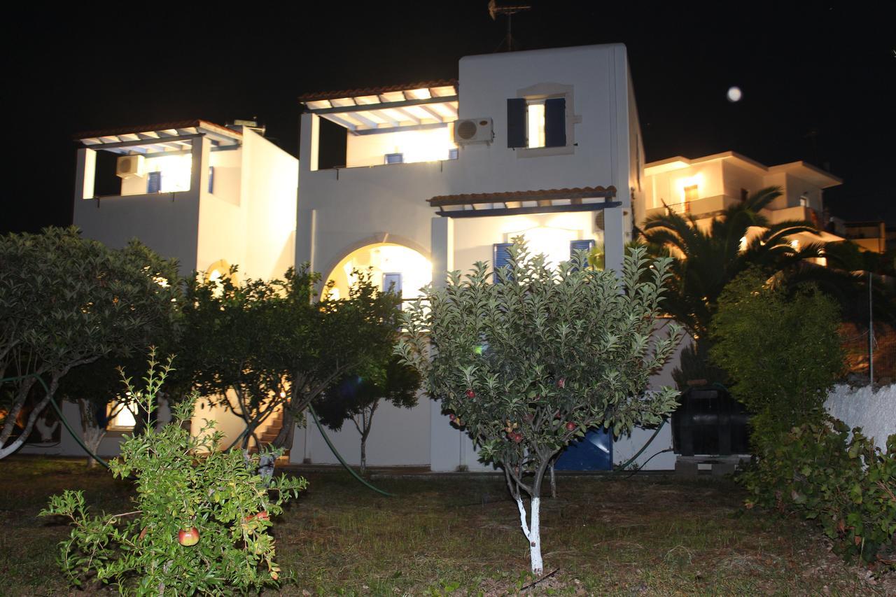 Theofilos Appartements 리바디 외부 사진